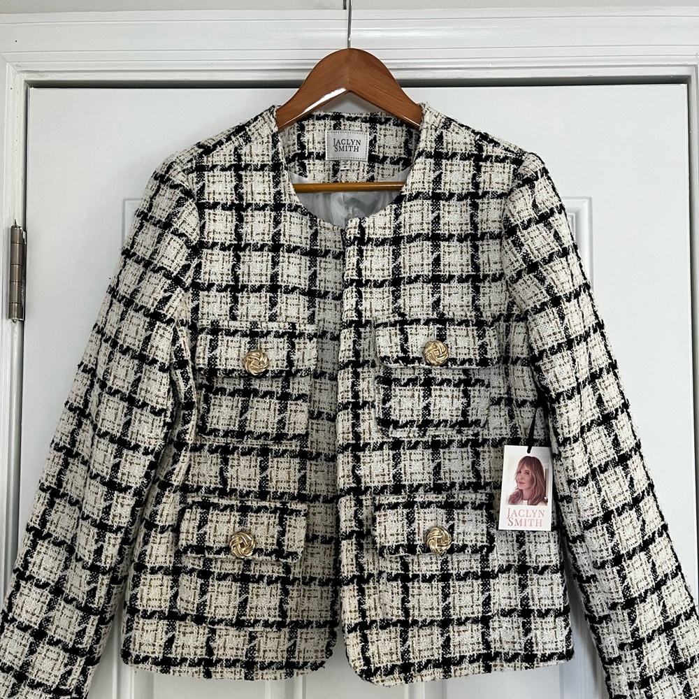 Chic Jaclyn Smith Black and White Plaid Blazer